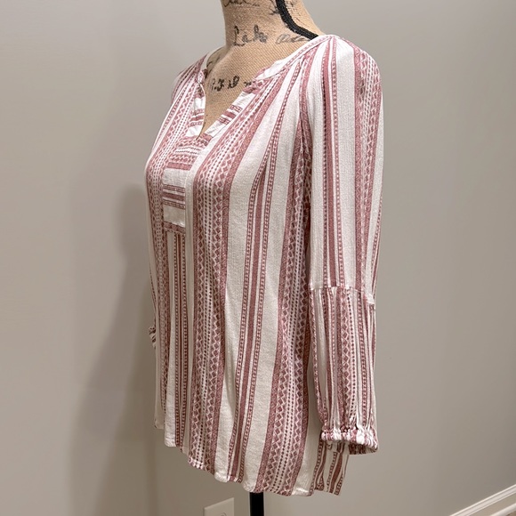 Brina & Em Brand Womens Top. Size Medium. - Picture 2 of 4